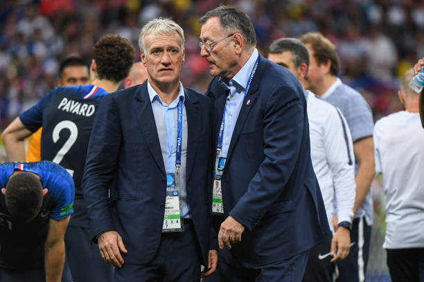 少年选手提 少年选手提